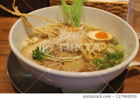 Salt ramen 117968950