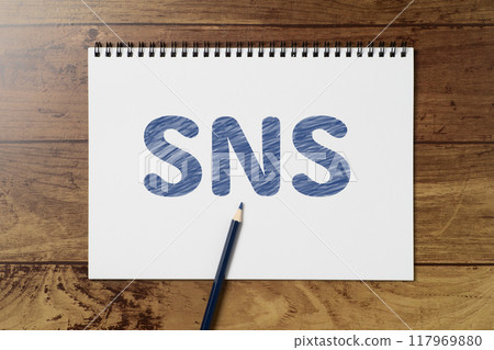 用色鉛筆填滿圖像的 SNS 用色鉛筆填滿圖像的 SNS 117969880