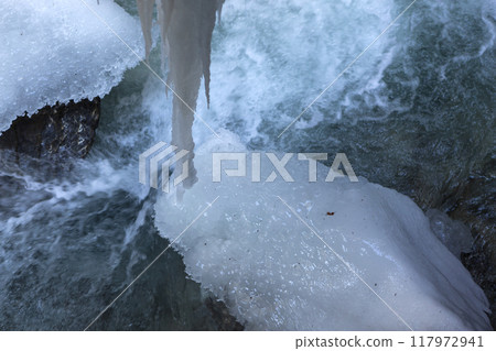 Partnachklamm or Partnach gorge in wintertime 117972941