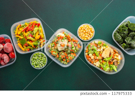 Freezing fresh vegetables 117975333