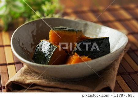 Boiled pumpkin  117975693