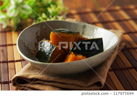 Boiled pumpkin  117975694