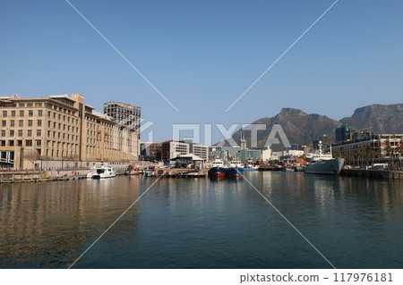 Cape Town Waterfront, South Africa 117976181