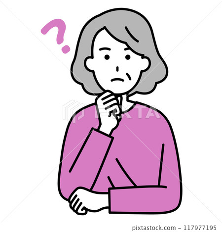 考慮想法的年長婦女 117977195