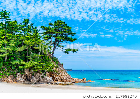 Tottori Uradome Coast Uradome Beach 117982279