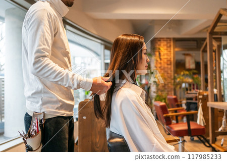 beauty, beautician, beauty artist 117985233
