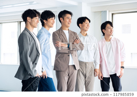 創投公司工程師 117985859