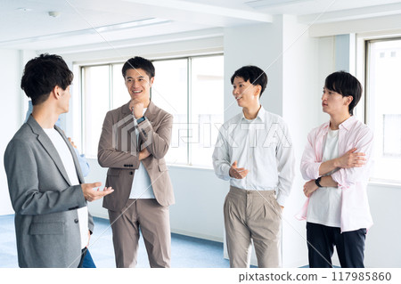 創投公司工程師 117985860