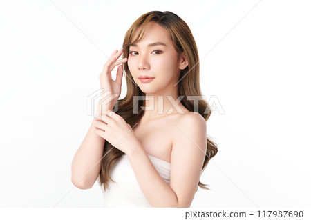 Beautiful young asian woman with clean fresh skin on white background, Face care, Facial treatment, Cosmetology, beauty and spa, Asian women portrait. 117987690