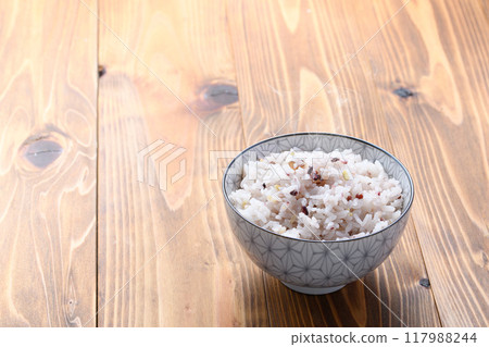 剛煮熟的雜糧米飯（三州雜糧） 117988244