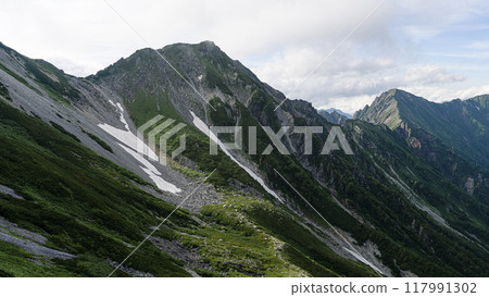 Scenery of the Northern Alps: Mount Zubari and Mount Akazawa 117991302