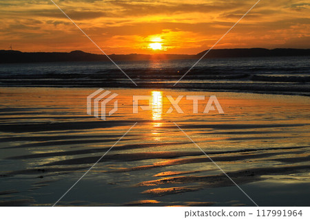 Sister's Beach Evening Scene 117991964