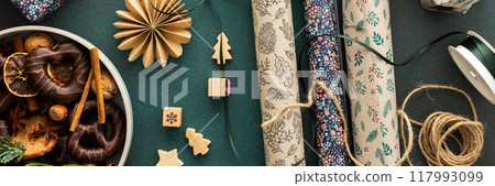 Christmas gift wrapping 117993099