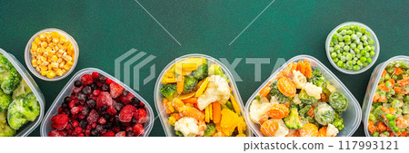 Freezing fresh vegetables 117993121