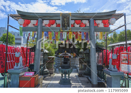 Fukagawa Fudodo Temple grounds - Fukagawa Good Luck and Success Inari Shrine Fukagawa Fudodo Temple grounds - Fukagawa Good Luck and Success Inari Shrine 117995099