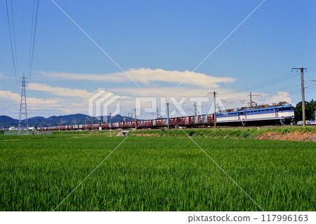 EF81453 double-engine container freight train running on the Kagoshima Main Line in 2006 EF81453 double-engine container freight train running on the Kagoshima Main Line in 2006 117996163