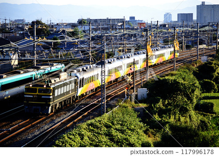 2006年EF81114 Yuyu Salon岡山在東海道線上運行 2006年EF81114 Yuyu Salon岡山在東海道線上運行 117996178