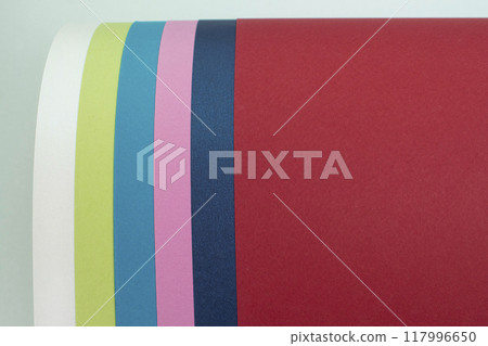 Background with a motif of traditional Korean colors and a colored jeogori 117996650