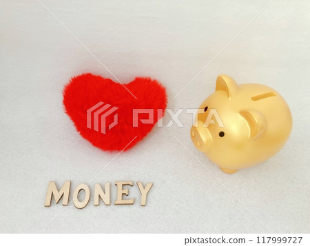 紅心和存錢筒的金錢角色 117999727