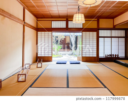 View of the courtyard from the Japanese-style room 117999878
