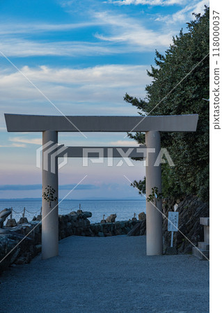 日本三重縣伊勢市二見浦二見興玉神社第一鳥居 日本三重縣伊勢市二見浦二見興玉神社第一鳥居 118000037