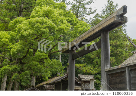 Toyouke Daijingu, the main shrine of the Geku (Outer Shrine) of Ise Grand Shrine in Ise City, Mie Prefecture, Japan 118000336