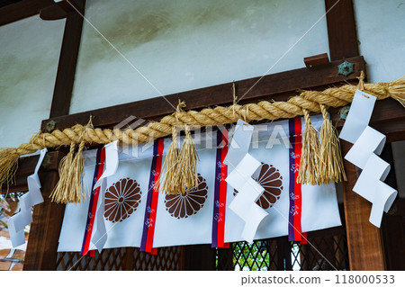 Shimenawa and shrine curtains at a shrine 118000533