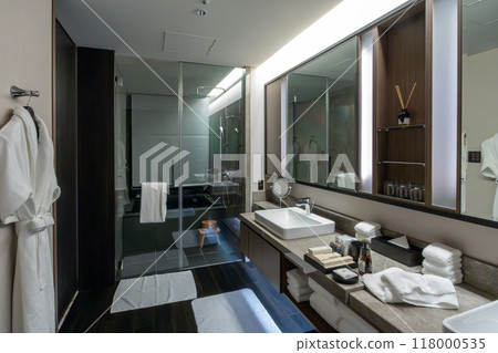 A washroom at the Ritz-Carlton Reserve, Higashiyama Niseko Village, a luxury resort hotel in Niseko, Hokkaido A washroom at the Ritz-Carlton Reserve, Higashiyama Niseko Village, a luxury resort hotel in Niseko, Hokkaido 118000535