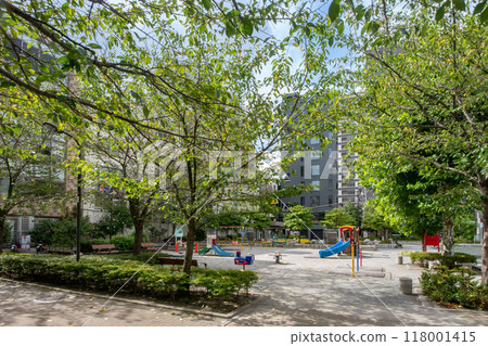 Sakurada Park in Shinbashi, Minato Ward, Tokyo 118001415