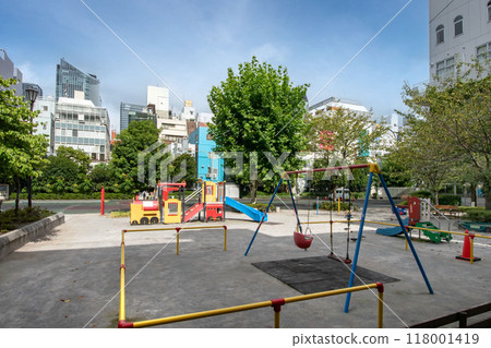東京都港區新橋的櫻田公園 東京都港區新橋的櫻田公園 118001419