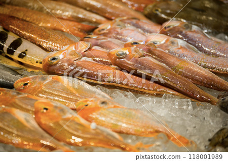 攤上的鮮魚 攤上的鮮魚 118001989