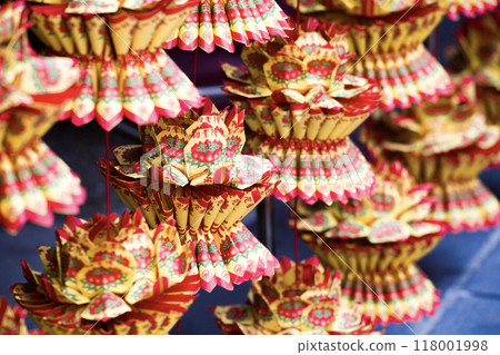 祭祀儀式的紙蓮花 祭祀儀式的紙蓮花 118001998