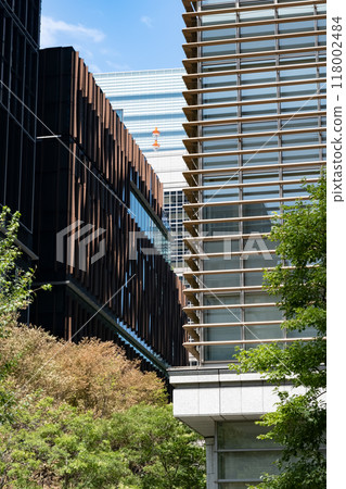 Scenery of the green office district of Marunouchi, Tokyo 118002484