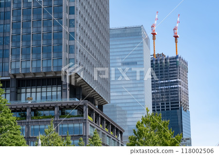 Scenery of the green office district of Marunouchi, Tokyo Scenery of the green office district of Marunouchi, Tokyo 118002506