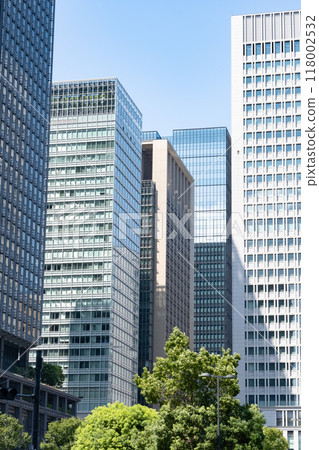 Scenery of the green office district of Marunouchi, Tokyo Scenery of the green office district of Marunouchi, Tokyo 118002532