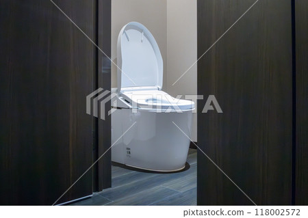 A guest room toilet at Higashiyama Niseko Village, a luxury resort hotel in Niseko, Hokkaido. 118002572