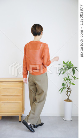 Women's autumn and summer fashion coordination (vertical) 118002977