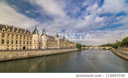 Castle Conciergerie timelapse hyperlapse - former royal palace and prison. Paris, France. 118003540