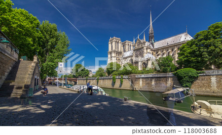 Seine and Notre Dame de Paris timelapse hyperlapse is the one of the most famous symbols of Paris Seine and Notre Dame de Paris timelapse hyperlapse is the one of the most famous symbols of Paris 118003688