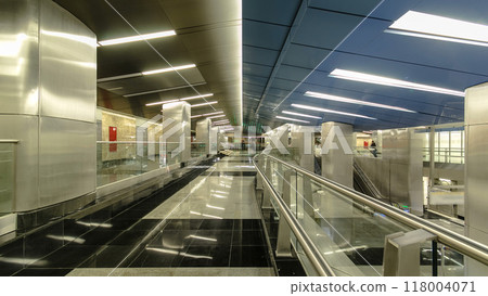 Interior of a modern subway station with trains timelapse hyperlapse Interior of a modern subway station with trains timelapse hyperlapse 118004071
