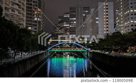 燈光鈴掛人行天橋 燈光鈴掛人行天橋 118005098