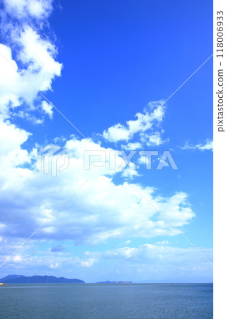 The Seto Inland Sea as seen from the coastal road The Seto Inland Sea as seen from the coastal road 118006933