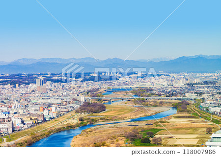 多摩川的河床是東京都和神奈川縣的縣界【首都圈的河流】 多摩川的河床是東京都和神奈川縣的縣界【首都圈的河流】 118007986