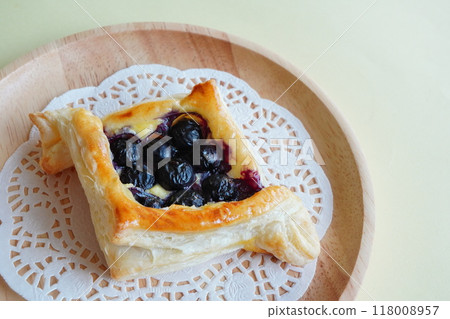 Homemade blueberry pie baked with freshly picked blueberries. Homemade blueberry pie baked with freshly picked blueberries. 118008957