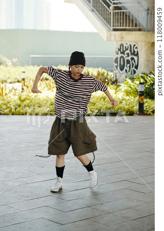 Performing Street Dance in Urban Environment 118009459