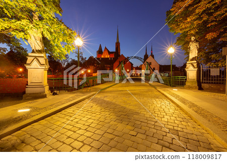 Tumski Bridge at Night, Wroclaw, Poland 118009817