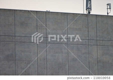 Exposed concrete outer wall Exposed concrete outer wall 118010058