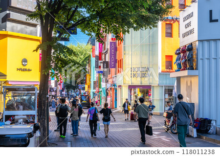Main street of Myeongdong, Seoul, Korea Main street of Myeongdong, Seoul, Korea 118011238