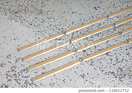 Image of block for guiding visually impaired people 118012712