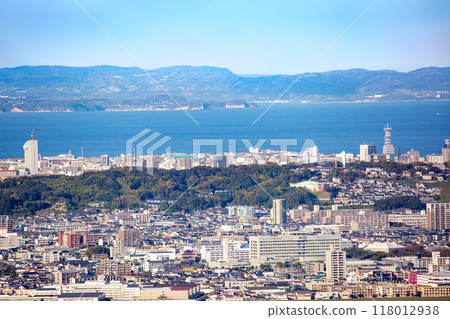 大分縣市區，別府灣和國都半島的景色 118012938